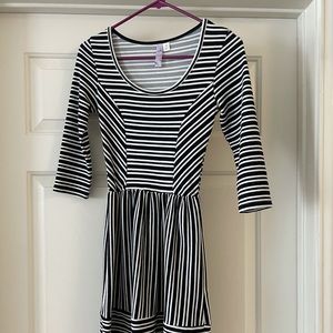 Alya Stripped Dress